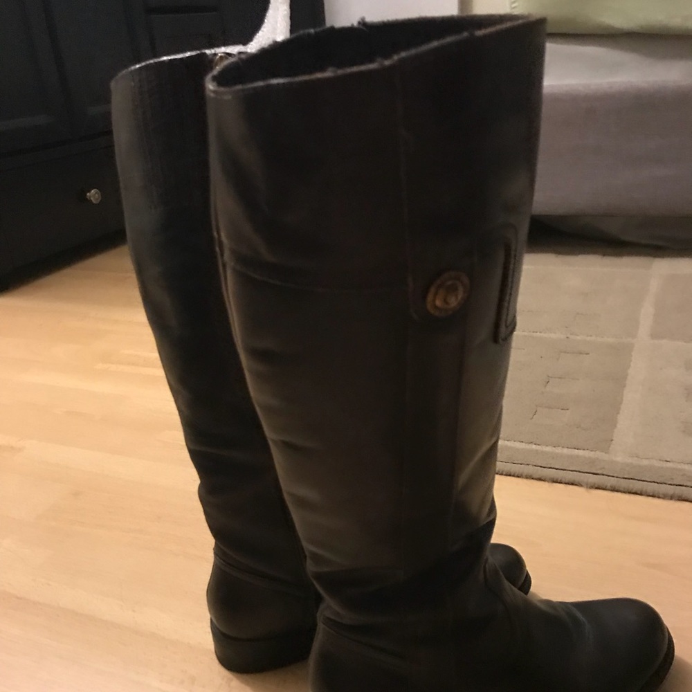Nice tall boot